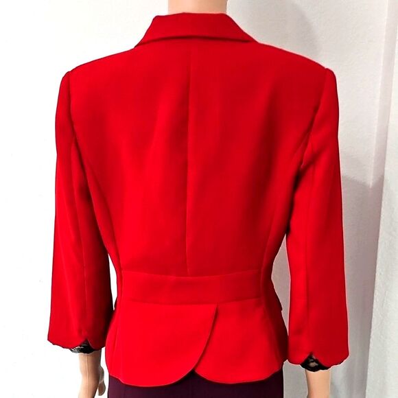 Studio I Red Blazer with Notched Lapel and Tailored Fit - Picture 6 of 8